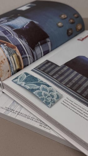 توكة جليتر ازرق و دانتيل أبيض