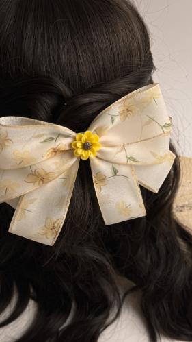 توكات شيفون بالوان مشرقة مزينة بإكسسوار وردة أكرلك