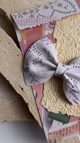 توكة جلد برسومات ناعمه بألوان اللافندر