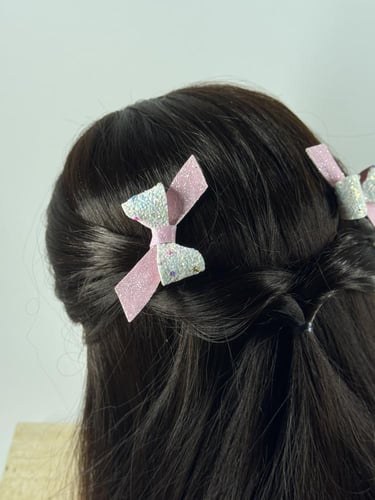 توكة فيونكة جلد وردي وأبيض