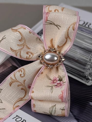 توكات شرايط بيج مشجر بأزهار ونقوش واكسسوار لولو في...