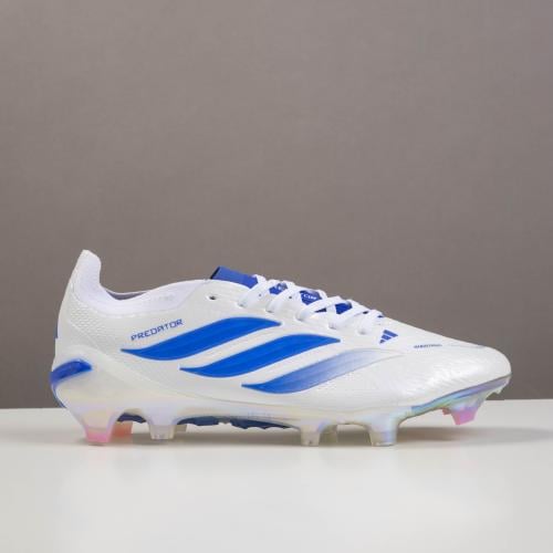 جزمة كرة قدم adidas