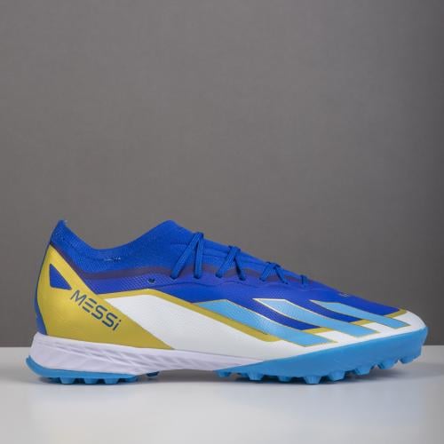 جزمة كرة قدم Adidas