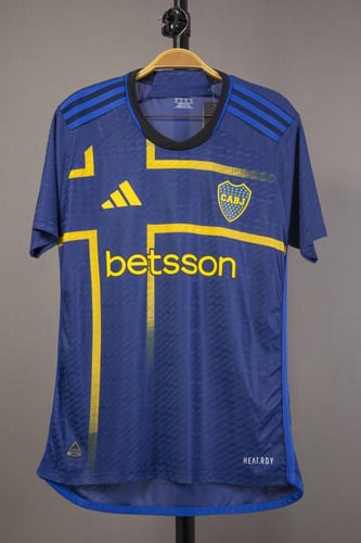 طقم بوكا جونيورز الاساسي 2026/2025