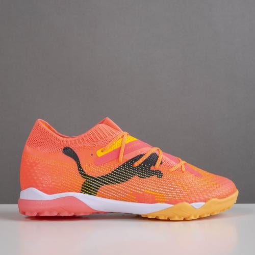 جزمة كرة قدم puma