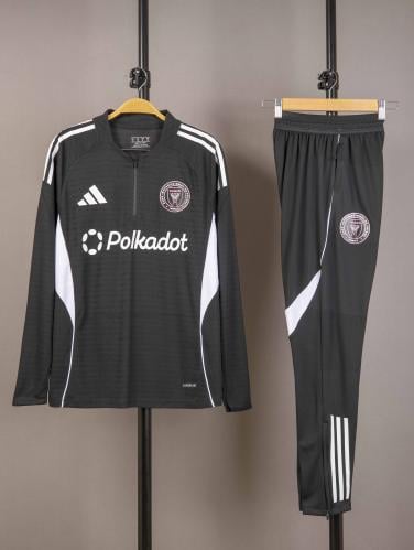 بلوفر انتر ميامي الاسود 2025/2026