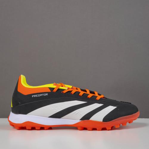 جزمة كرة قدم Adidas