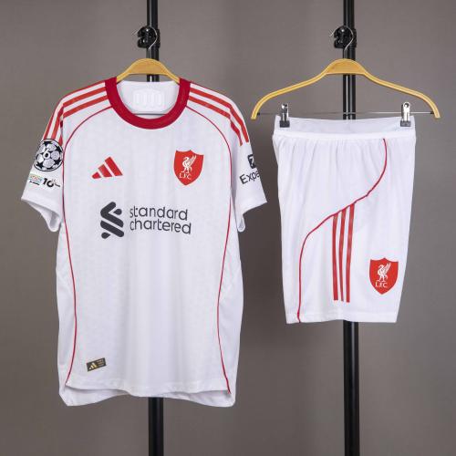 طقم ليفربول الاحتياطي 2025/2026