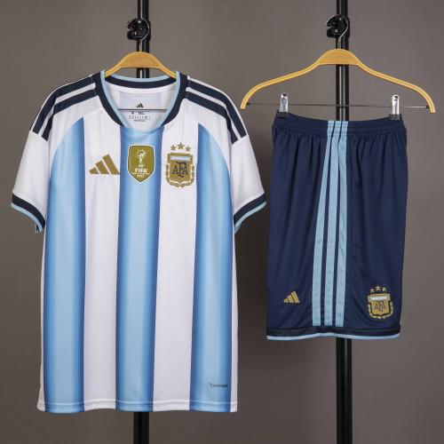 طقم الارجنتين الاساسي 2026