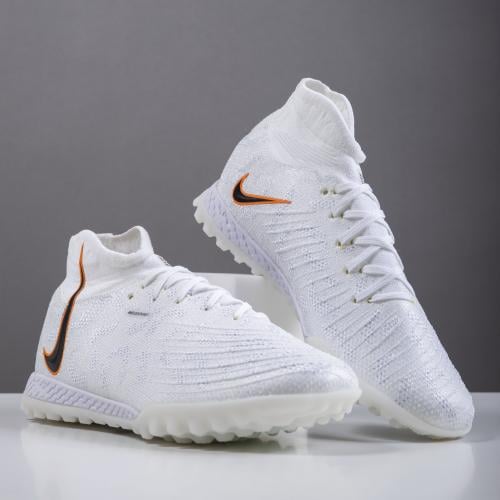 جزمة كرة قدم Nike