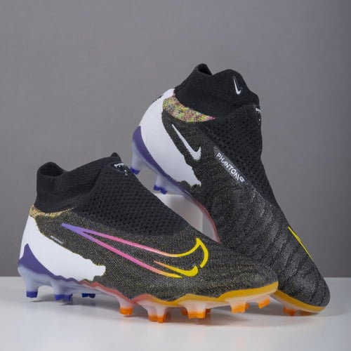 جزمة كرة قدم Nike