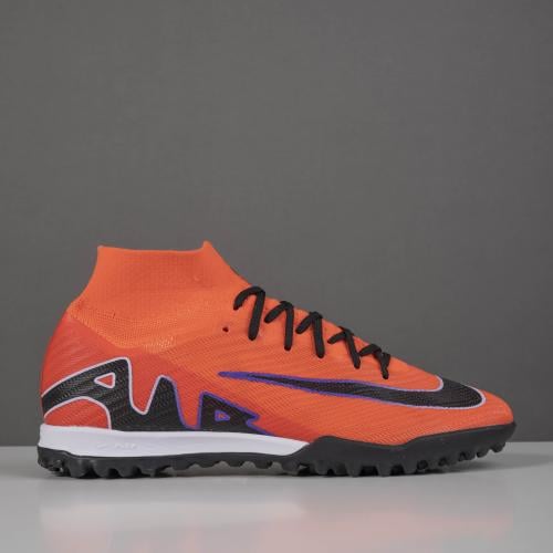 جزمة كرة قدم Nike