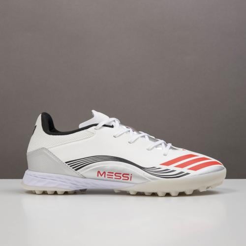 جزمة كرة قدم Adidas