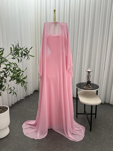 فستان باربي بالتطريز اليدوي