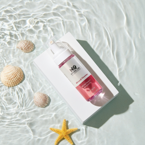 سائل التنظيف المعدني بماء الورد - Facial Mineral C...