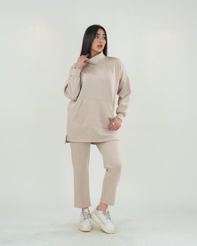 طقم نسائي أوفر سايز بياقة مرتفعة