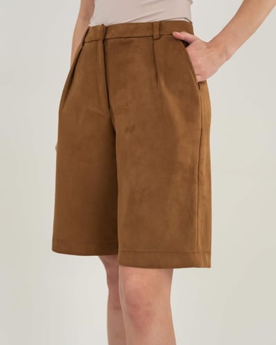 شورت نسائي مخمل