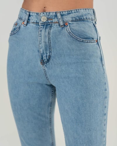 جينز نسائي بوي فريند سادة كاجوال