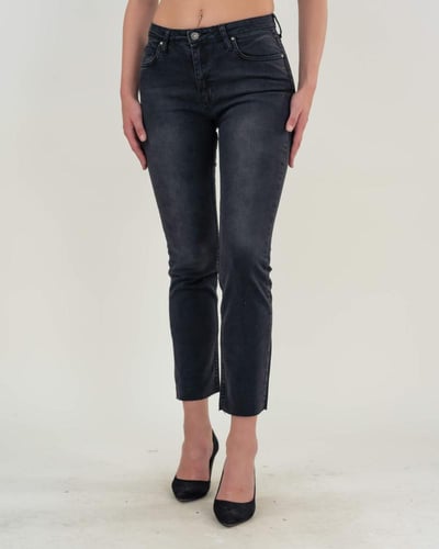 جينز نسائي سكيني بمسحة أمامية وأطراف مهدبة