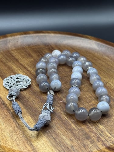 عقيق طبيعي مخطط رمادي – طربزونة فاخرة