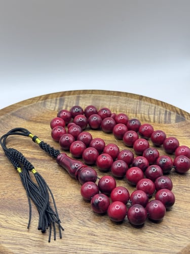 فاتوران أحمر مطعّم بالأسود – كركوشة تفصيل فاخرة