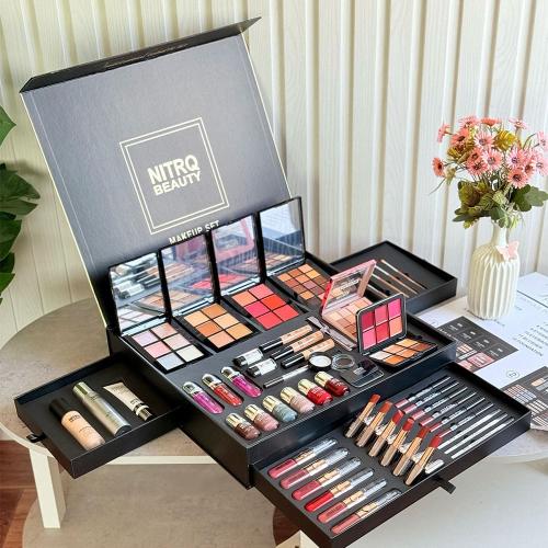 نيترك بيوتي طقم مكياج متكامل مميز بالوان متعددة 32...