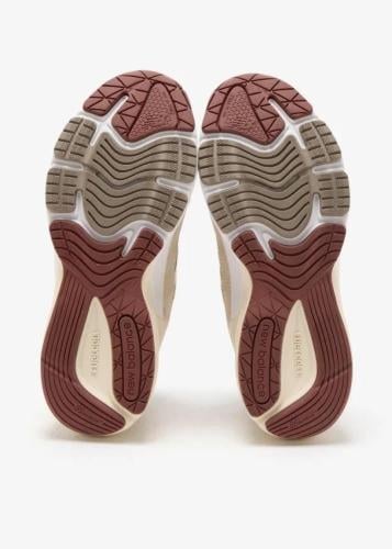 حذاء نيو بالانس x New Balance 990v6 sneakers