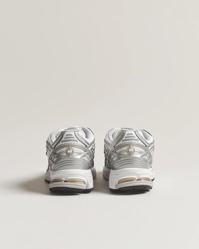 نيو بالانس 1906R