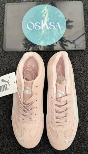 بوما سبيد كت (وردي/أبيض)