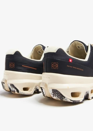 حذاء أون رانينغ لويي بري لوفيد (أسود)