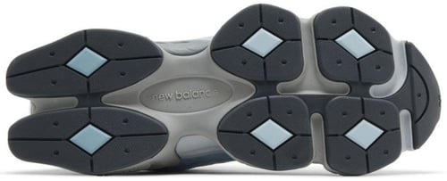 نيو بالانس فوت لوكر لبني