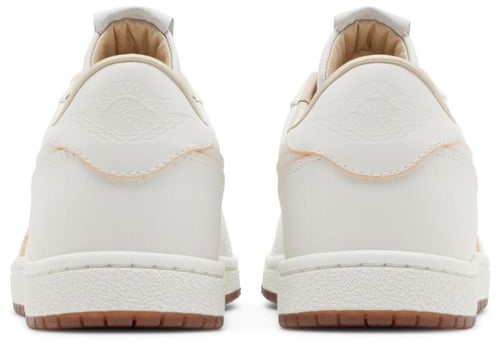 حذاء نايك اير جوردان 1 ريترو (أبيض)