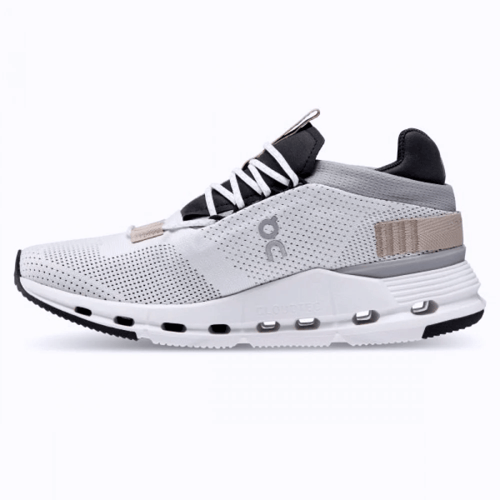حذاء أون رانينغ كلاود نوفا (أبيض/بيج)