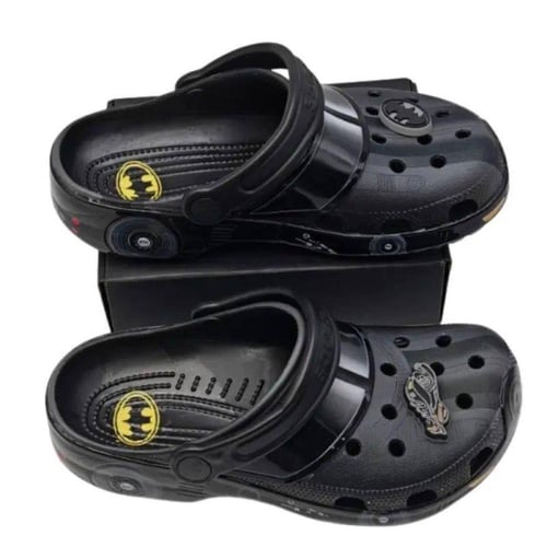 Batman Crocs