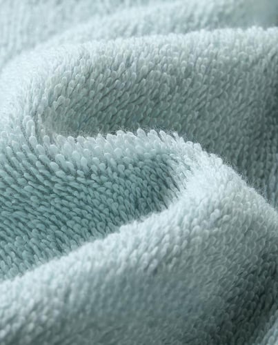 مجموعة الحمّام المتكاملة - منشفة جسم زيرو + دعاسة...