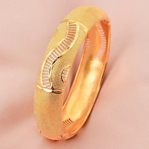 أساور زفاف فاخرة مطلية بالذهب للعروس