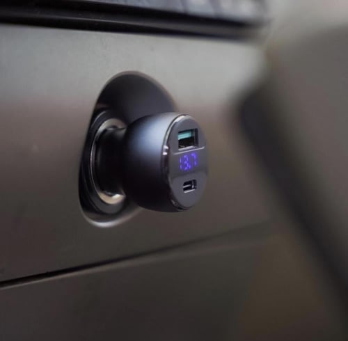 زندور شاحن سيارة بقدرة 48 واط-اسود