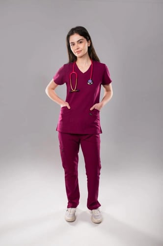 سكرب نسائي رويال ( full set )