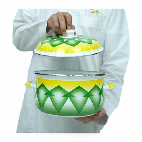 قدر غضار شوربة أخضر