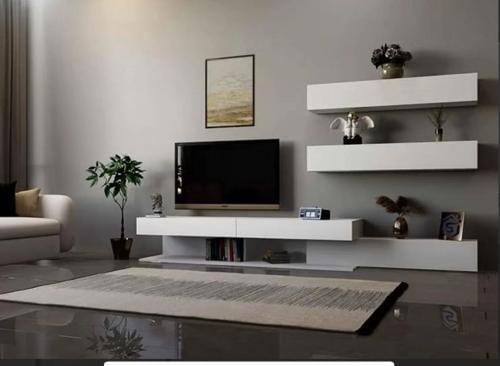 طاولة تلفزيون كبيرة ابيض مودرن