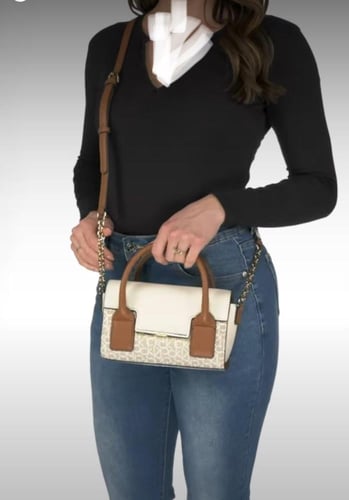 CALVIN KLEIN | sky signature black crossbody