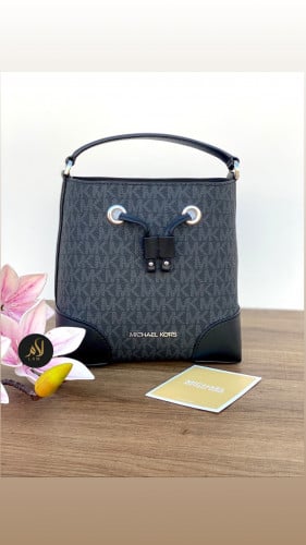 MICHAEL KORS | mercer small logo bucket