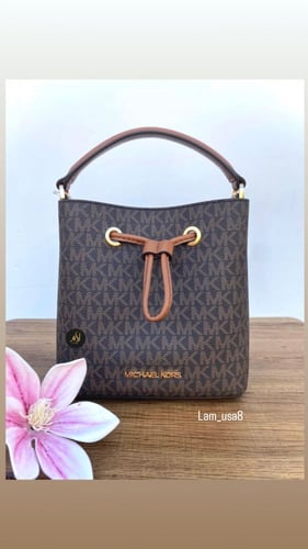 MICHAEL KORS| small bucket bag