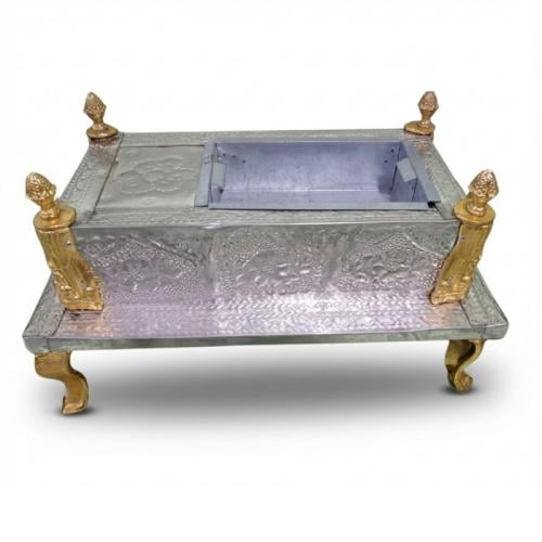 منقل شوي ستانلس أو نحاس صغير مع قاعدة