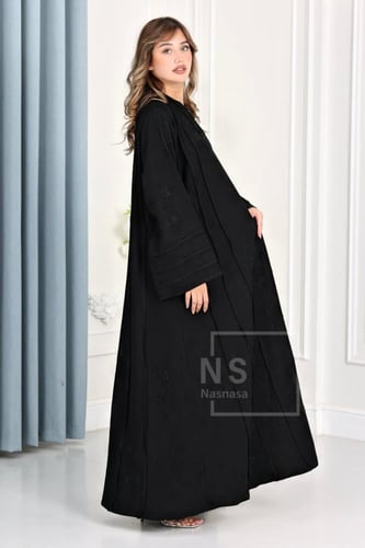 عباية فكرو مشجّر بتطعيم الكريستال