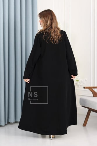 عباية بليزر مع شك ورد ناعم