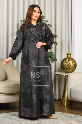 عباية تفتة مشجَّر محددة برسمة الشك اليدوي مع قصة ا...