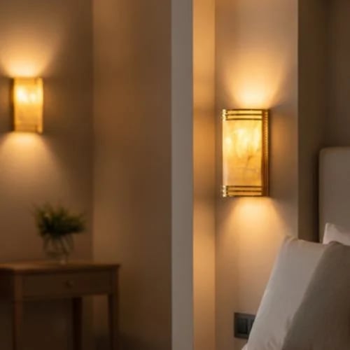 أبليك جداري رخام باللون الذهبي بتصميم أنيق – مقاس 26×15 سم