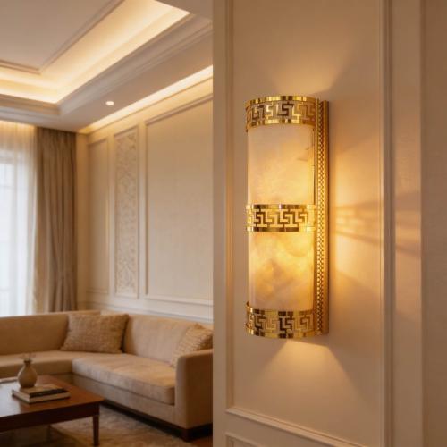 ابليك رخام جداري مودرن ذهبي بتصميم أنيق – 40×15 سم