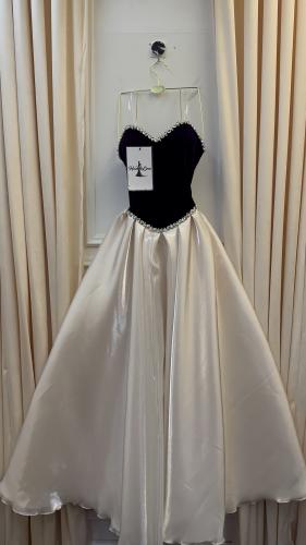فستان ريناس